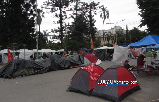 Jujuy: Los mineros de El Aguilar se hicieron notar, el día que los acampes volvieron a Plaza Belgrano