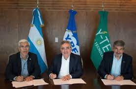 Acuerdo entre Catamarca e YPF para consolidar la investigación e industrialización del Litio