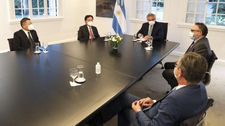Alberto Fernández celebró un acuerdo con empresa china para la fabricación de baterías de litio Alberto Fernández celebró un acuerdo con empresa china para la fabricación de baterías de litio