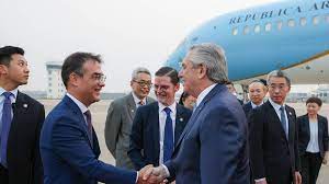 Alberto Fernández llegó a China y se reunió con empresas fabricantes de baterías de litio Alberto Fernández llegó a China y se reunió con empresas fabricantes de baterías de litio