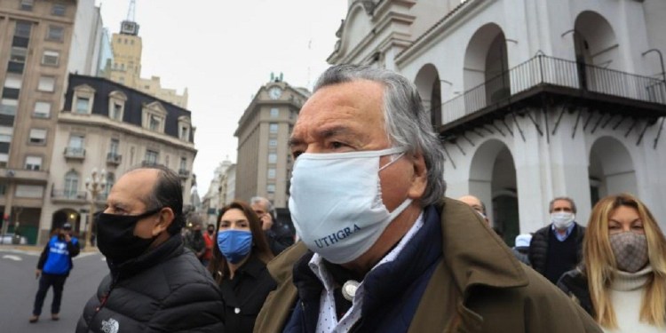 Catamarca: Sin escala; Barrionuevo pasó de criticar la minería a buscar inversores para Jalil