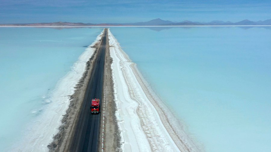 Bolivia prepara su salto a la producción industrial de litio