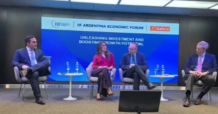 CAEM en el Foro Económico IIF: Exportaciones, perspectivas y RIGI CAEM en el Foro Económico IIF: Exportaciones, perspectivas y RIGI