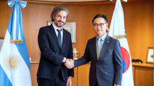 Cafiero recibió al embajador de Corea para potenciar inversiones en hidrógeno y litio Cafiero recibió al embajador de Corea para potenciar inversiones en hidrógeno y litio
