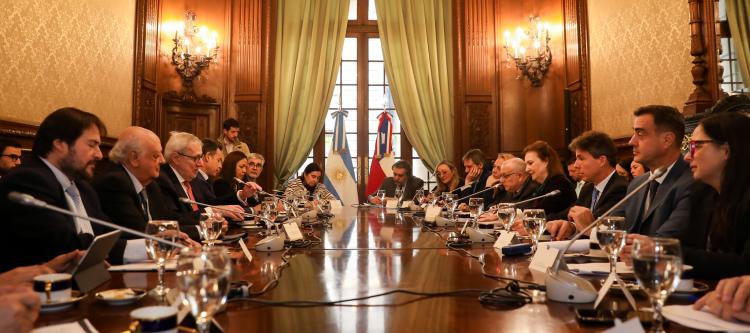Cancilleres de Argentina y Chile destacaron la importancia de continuar avanzando en el marco del Tratado de Integración y Complementación Minera, Cancilleres de Argentina y Chile destacaron la importancia de continuar avanzando en el marco del Tratado de Integración y Complementación Minera,