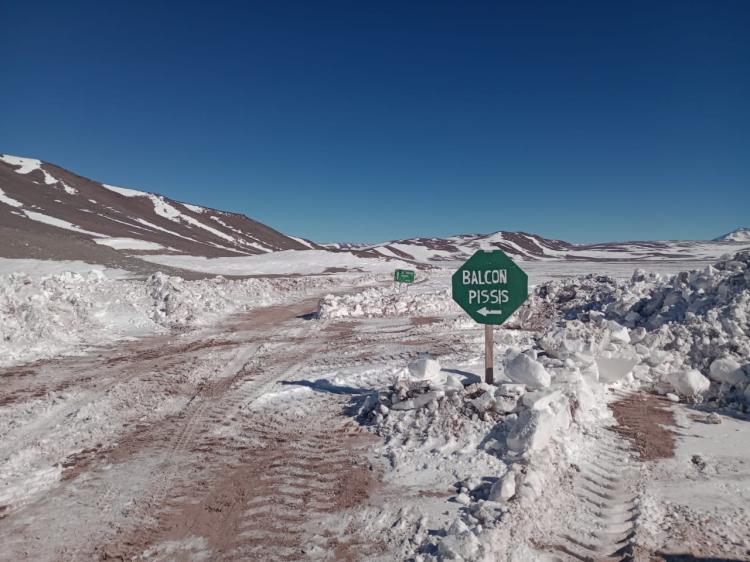 Catamarca: despejaron la huella que conduce al balcón del Pissis