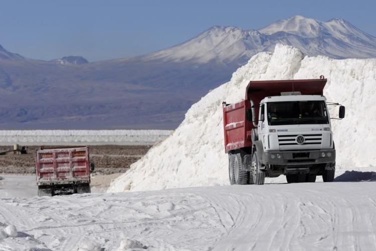 Chile y Argentina dan la partida a grupo de trabajo para promover mayor valor en la producción de litio Chile y Argentina dan la partida a grupo de trabajo para promover mayor valor en la producción de litio