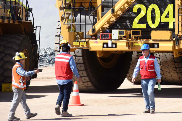 Chile: Ministro Prokurica destaca que la minería redujo uso de agua dulce y elevó la de mar y la recirculación