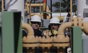 Chubut busca reconvertir a sus petroleros: la minería se abre paso como nueva salida laboral Chubut busca reconvertir a sus petroleros: la minería se abre paso como nueva salida laboral