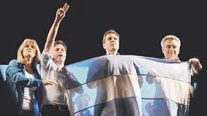 Con la victoria de Massa se aleja la idea de una dolarización en la Argentina, Por Julián Guarino Con la victoria de Massa se aleja la idea de una dolarización en la Argentina, Por Julián Guarino