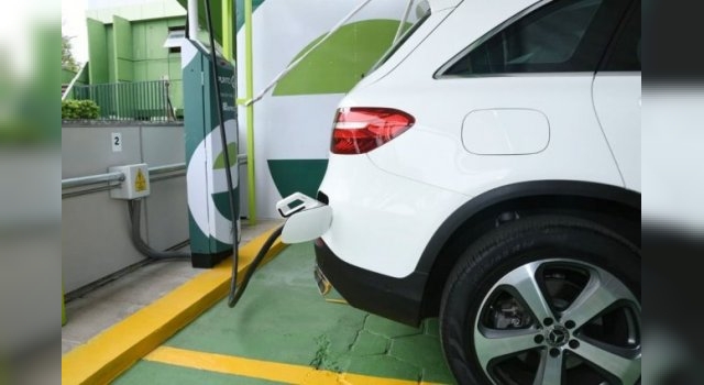 Córdoba: San Francisco cuenta con cargadores para autos eléctricos