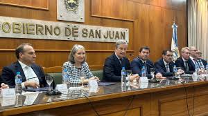 Desembarco europeo en San Juan por minería, infraestructura y agro