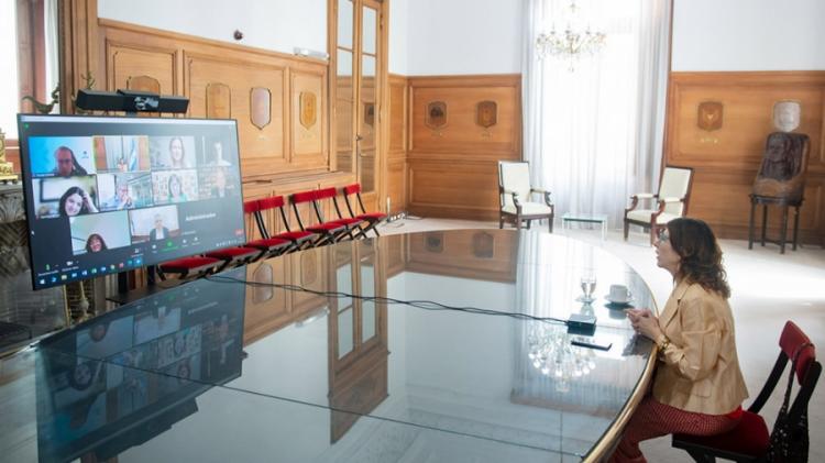 El Gobierno y la UIA conformarán una mesa de trabajo El Gobierno y la UIA conformarán una mesa de trabajo