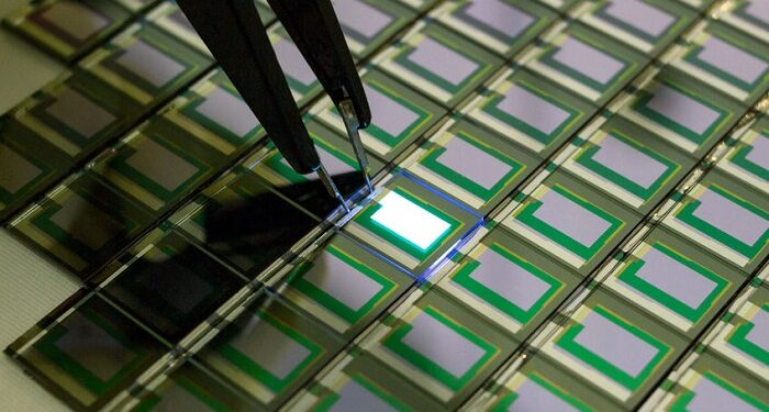 El iridio, un metal con un futuro brillante por su papel en el 5G y las pantallas OLED El iridio, un metal con un futuro brillante por su papel en el 5G y las pantallas OLED