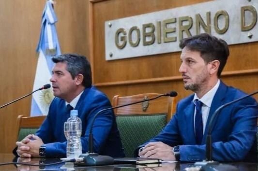 El ministro de Minería sanjuanino propuso que "las DIA sean difundidas por las empresas" y generó preocupación por las consecuenciales legales