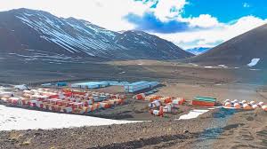 El techo de la minería: la falta de infraestructura pone en jaque inversiones por $54.000 millones pese al RIGI El techo de la minería: la falta de infraestructura pone en jaque inversiones por $54.000 millones pese al RIGI
