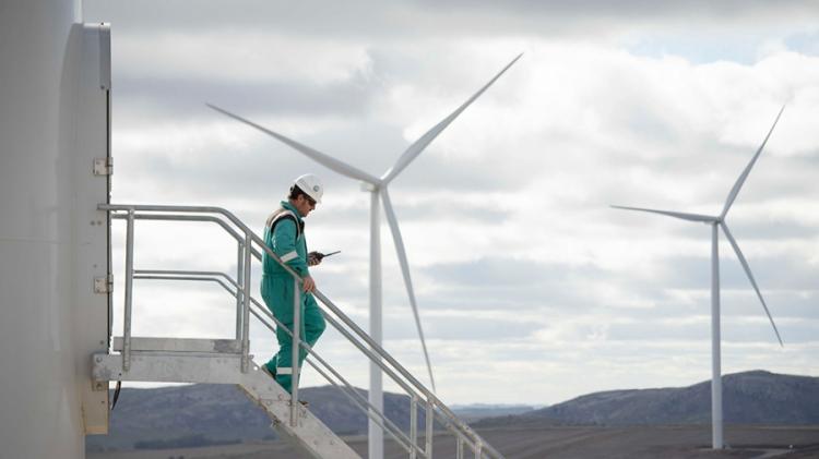 Entrevista al doctor Hurtado: La transición energética como sendero para la industrialización y el desarrollo Entrevista al doctor Hurtado: La transición energética como sendero para la industrialización y el desarrollo