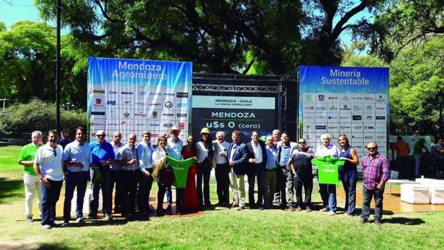 Mendoza: Fuerte apoyo empresario con stand Minero en el Carrusel Vendimial