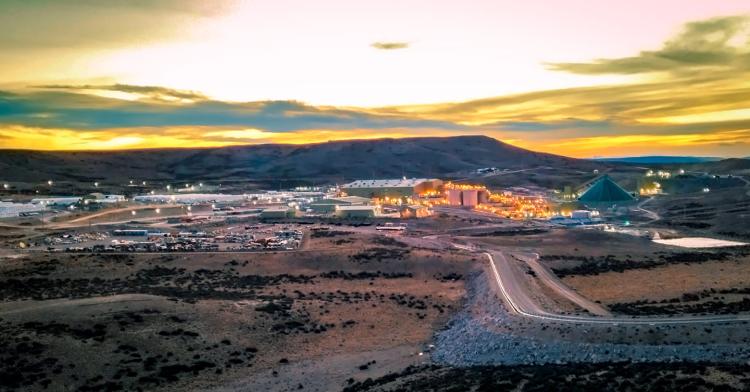 Gobierno provincial Vs Newmont - Cerro Negro: Santa Cruz empecinada en perseguir a la principal productora metalífera de la Patagonia