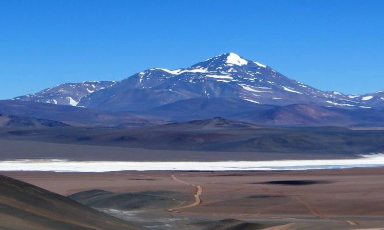 La Rioja/Vinchina: Asambleístas entregaron una nota al gobernador para prohibir la mega minería