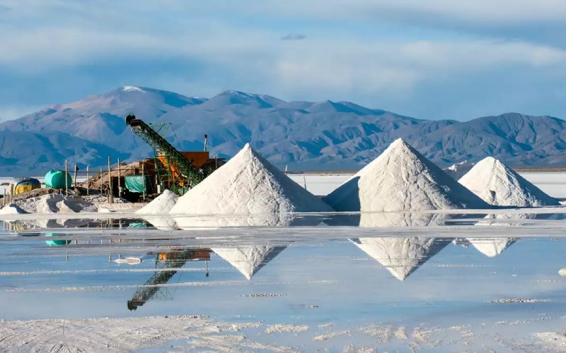 La demanda de vehículos eléctricos provocará la reinvención de la minería de litio