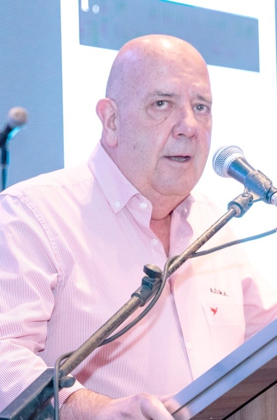 Laplace cerró el Congreso de AOMA reivindicando la labor sindical y alertando sobre minorías que pretenden eliminar conquistas Laplace cerró el Congreso de AOMA reivindicando la labor sindical y alertando sobre minorías que pretenden eliminar conquistas