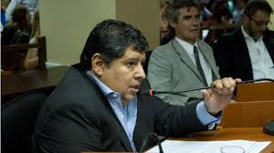 Catamarca/Cara y cruz: Legislar a destiempo