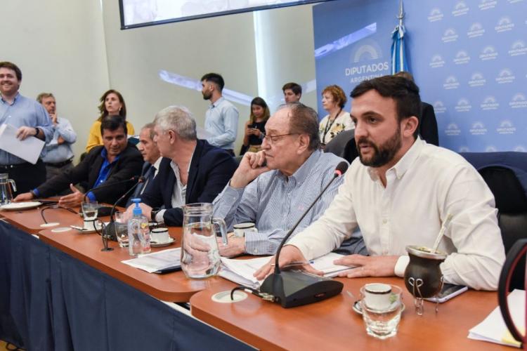 Ley de humedales: Sin acuerdo entre JxC y el FdT, diputados irán al recinto con dos dictámenes Ley de humedales: Sin acuerdo entre JxC y el FdT, diputados irán al recinto con dos dictámenes