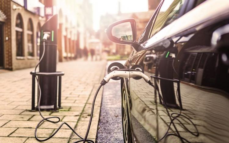 Los vehículos eléctricos de batería dominarán el mercado de la movilidad en el 2050