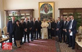 Manzano visitó al papa León XIV en el Vaticano y le pidió "bendecir" a la minería