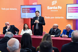 Maximiliano Pullaro tiende un puente con San Juan para subir a Santa Fe al boom de la minería y el petróleo