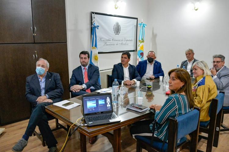 Mendoza/Reactivación ferroviaria: nuevo apoyo de la FEM al proyecto para conectar Argentina y Chile Mendoza/Reactivación ferroviaria: nuevo apoyo de la FEM al proyecto para conectar Argentina y Chile