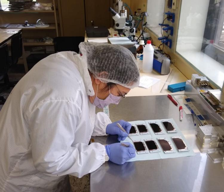 Minería aplicada en desarrollo energético: CNEA fabricó los paneles solares de un minisatélite desarrollado por alumnos Minería aplicada en desarrollo energético: CNEA fabricó los paneles solares de un minisatélite desarrollado por alumnos