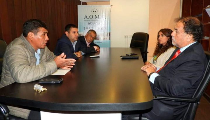 Jujuy:  Ministro se reunió con dirigentes de Aoma y AT