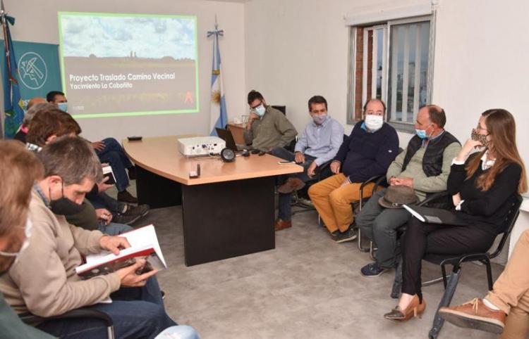 Olavarría: Cambio de traza: el Frente de Todos se reunió con Cementos Avellaneda y la Unicen