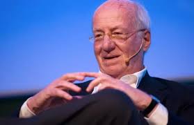 Paolo Rocca celebra sus 73 años entre inversiones en Vaca Muerta, minería y su charla furor con universitarios sentado en el piso Paolo Rocca celebra sus 73 años entre inversiones en Vaca Muerta, minería y su charla furor con universitarios sentado en el piso