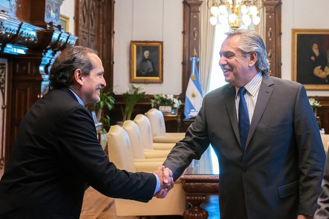 Para Eduardo Gigante: "el desarrollo a gran escala es imposible sin apoyo estatal" Para Eduardo Gigante: "el desarrollo a gran escala es imposible sin apoyo estatal"