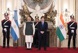 Planta de GNL, minería y reactores nucleares: los planes de la India para invertir en la Argentina Planta de GNL, minería y reactores nucleares: los planes de la India para invertir en la Argentina