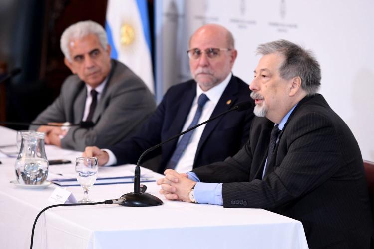 Proveedores mineros hablan de asociarse para lograr la escala en el menor tiempo posible Proveedores mineros hablan de asociarse para lograr la escala en el menor tiempo posible