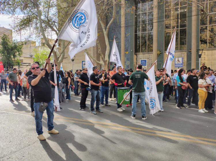Reforma laboral: AOMA convocó a movilizar al Congreso y en todo el país