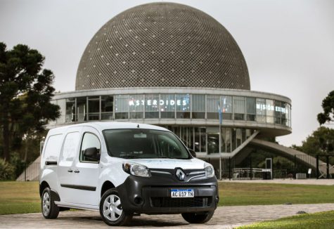 Renault ya vende su primer auto eléctrico en la Argentina