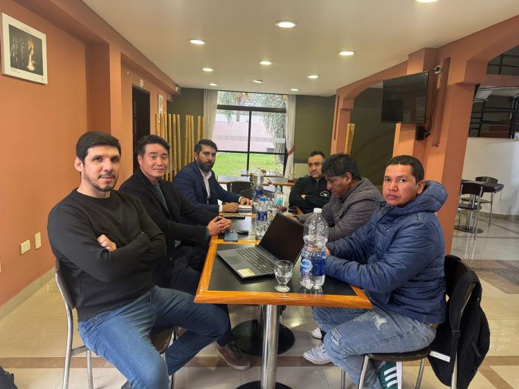 Salta: Referentes de AOMA se juntaron con directivos de Posco para avanzar en un convenio empresa Salta: Referentes de AOMA se juntaron con directivos de Posco para avanzar en un convenio empresa