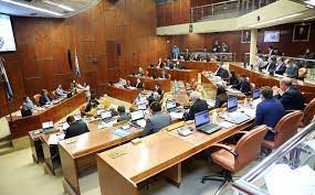 San Juan/Diputados: Con fuerte debate, volvieron a permitir que las mineras usen regalías para hacer obras eléctricas San Juan/Diputados: Con fuerte debate, volvieron a permitir que las mineras usen regalías para hacer obras eléctricas
