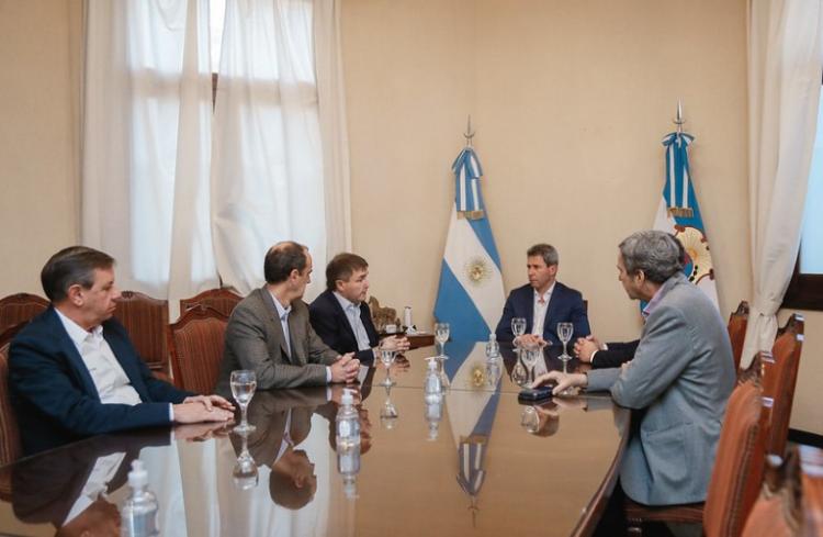 San Juan: El gobernador Uñac se reunió con directivos del proyecto Pachón San Juan: El gobernador Uñac se reunió con directivos del proyecto Pachón