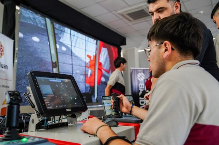 San Juan: Inicia curso de verano sobre minería para jóvenes de Calingasta e Iglesia