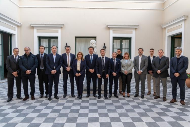 San Juan presentó su plan energético y minero ante la Bolsa de Toronto en Buenos Aires San Juan presentó su plan energético y minero ante la Bolsa de Toronto en Buenos Aires