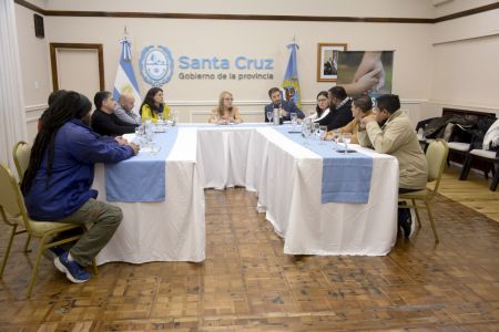 Santa Cruz: Alicia recibió a representantes gremiales de YCRT