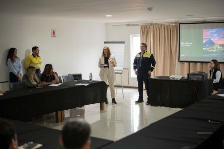 Santa Cruz: Realizan taller de actualización del plan de cierre social de Cerro Negro