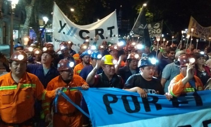 Santa Cruz: Serán reincorporados todos los mineros de Río Turbio en lucha