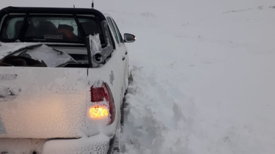 Río Negro: Tras más de 13 horas de travesía por la nieve, pacientes renales lograron unir Jacobacci con Bariloche